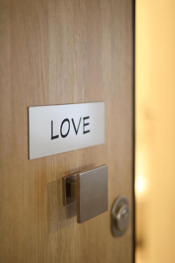 Love Lifestyle Suite Atene Esterno foto